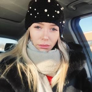 Meet your Posher, Olivia